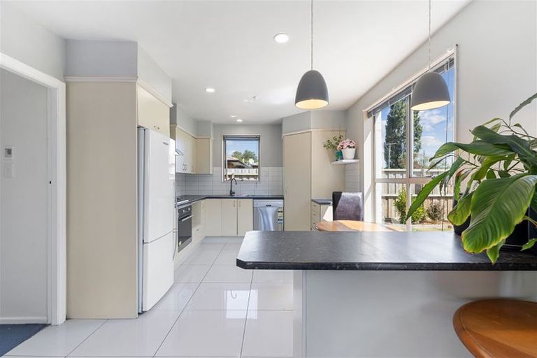 Photo of property in 112a Withells Road, Avonhead, Christchurch, 8042