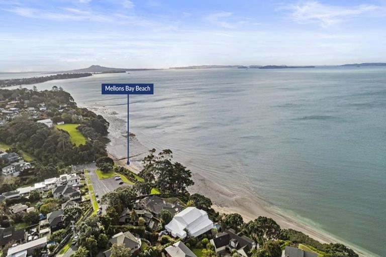 Photo of property in 127 Mellons Bay Road, Mellons Bay, Auckland, 2014