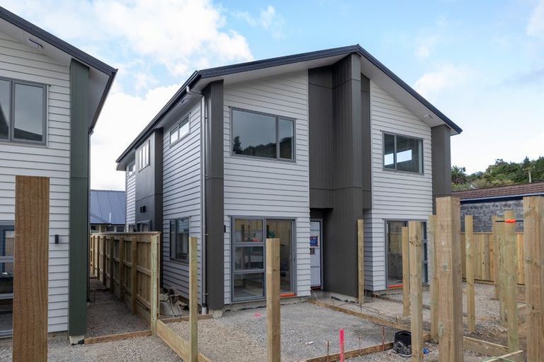 Photo of property in 1 Bledisloe Crescent, Wainuiomata, Lower Hutt, 5014