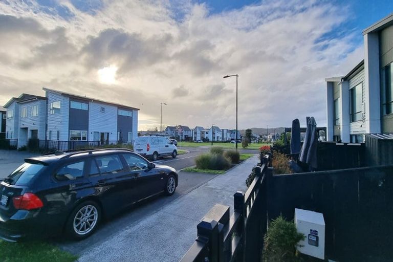 Photo of property in 1d Tarras Road, Kumeu, 0810