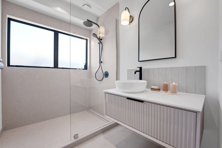 Photo of property in 38 Childers Road, Ranui, Auckland, 0612