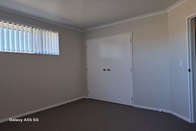 Photo of property in 36 Misty Valley Drive, Henderson, Auckland, 0612
