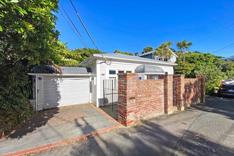 Photo of property in 55 Mckinley Crescent, Brooklyn, Wellington, 6021