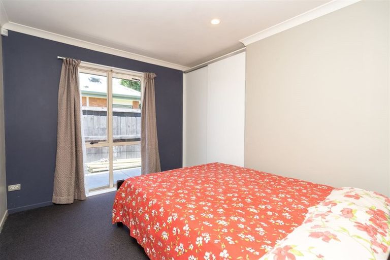 Photo of property in 8 Rochford Court, Hamilton East, Hamilton, 3216