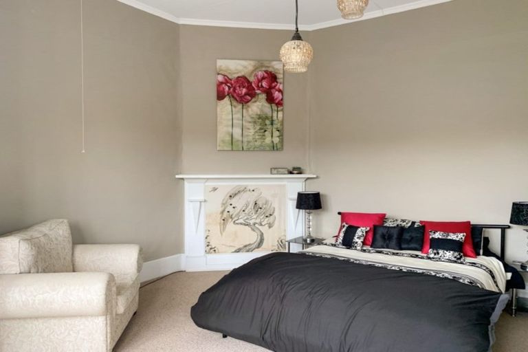 Photo of property in 144a Waikawa Road, Picton, 7220