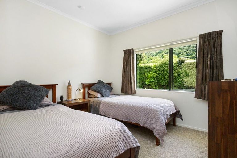 Photo of property in 11 Pokaka Street, Birchville, Upper Hutt, 5018