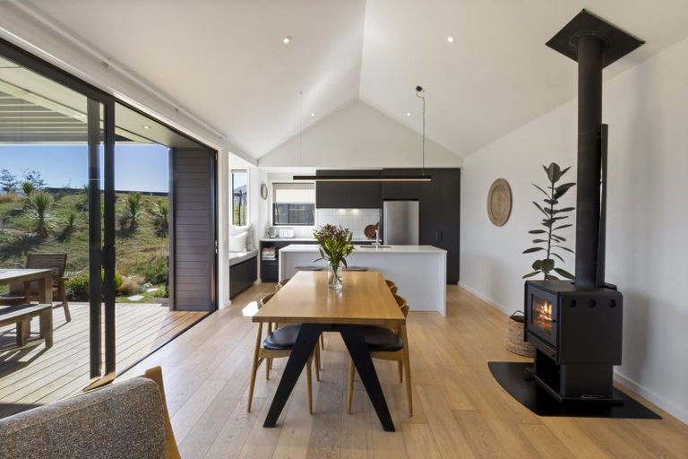 Photo of property in 7 Kotuku Lane, Jacks Point, Queenstown, 9371