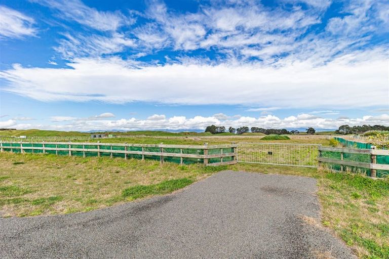 Photo of property in 34 Mowhia Grove, Waitarere, Levin, 5510