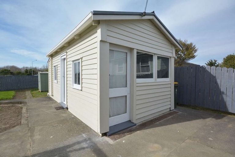 Photo of property in 15 Gee Place, Mangere East, Auckland, 2022