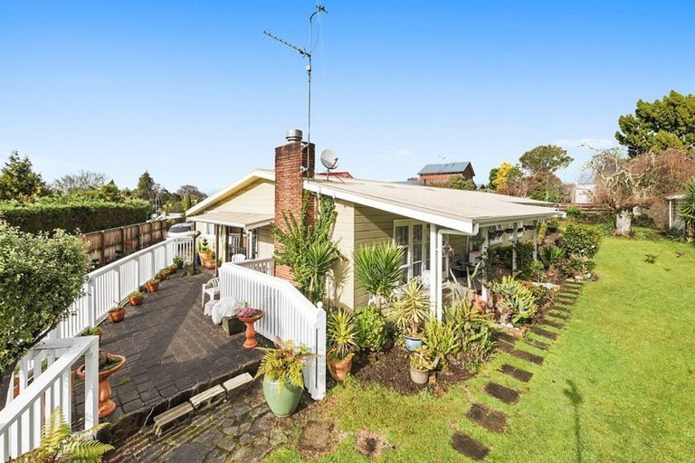 Photo of property in 17 Clark Place, Hillcrest, Hamilton, 3216