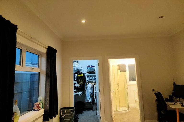 Photo of property in 8 Plunket Avenue, Petone, Lower Hutt, 5012