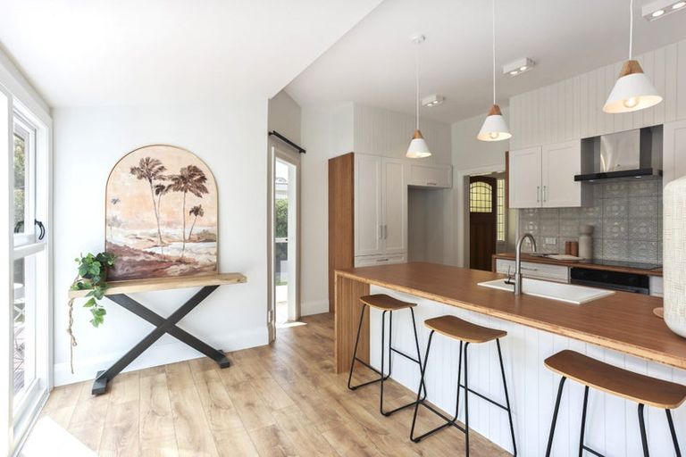 Photo of property in 10 Ayers Street, Rangiora, 7400