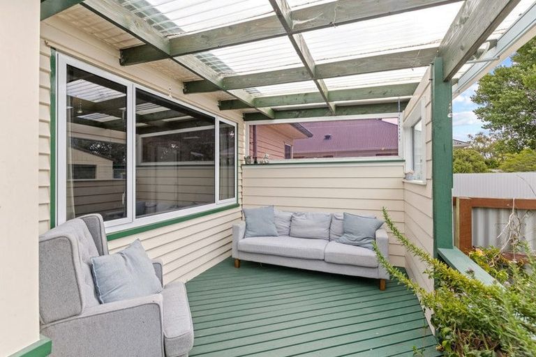 Photo of property in 11 Pannell Avenue, Wainoni, Christchurch, 8061