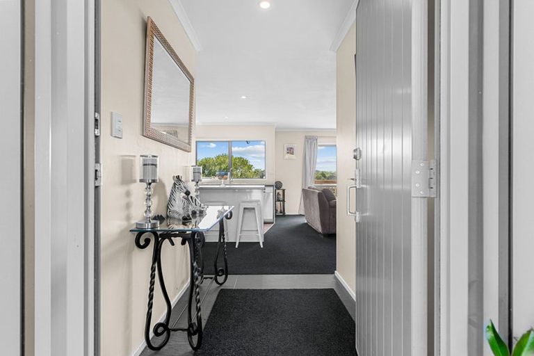 Photo of property in 11 Lupis Way, Kaiwaka, 0573