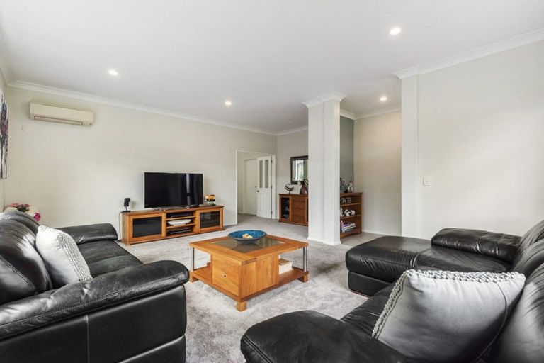 Photo of property in 29 Laurel Oak Drive, Schnapper Rock, Auckland, 0632