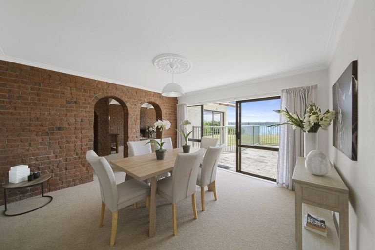 Photo of property in 33 William Bryan Drive, Half Moon Bay, Auckland, 2012