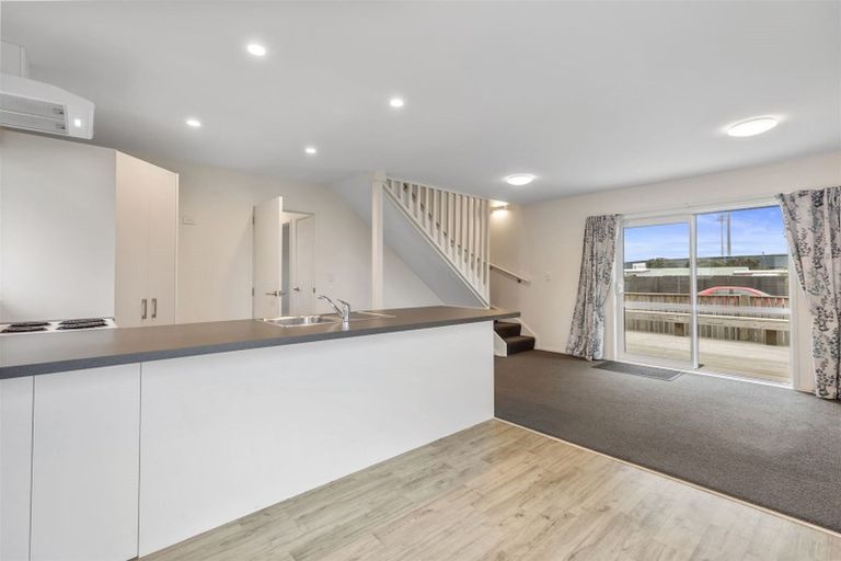 Photo of property in 5 Te Maunga Lane, Mount Maunganui, 3116