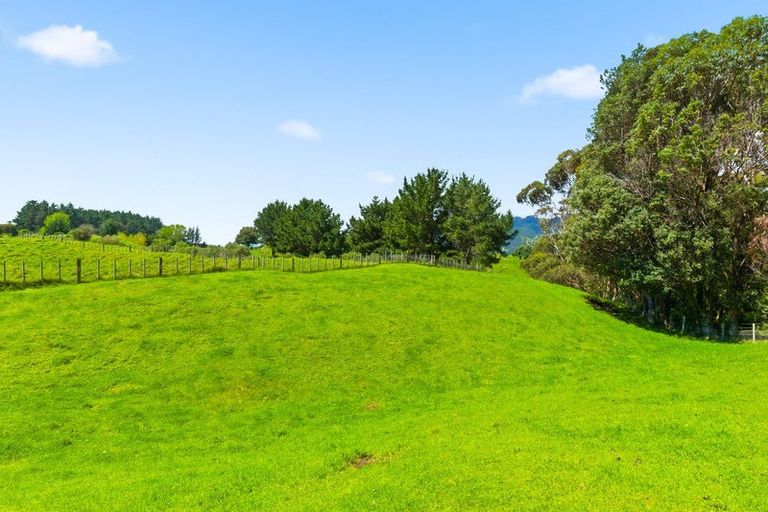 Photo of property in 340d Ngarara Road, Waikanae, 5391
