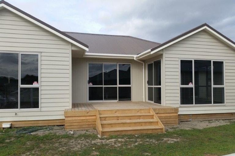 Photo of property in 12 Dal Din Drive, Otaki, 5512