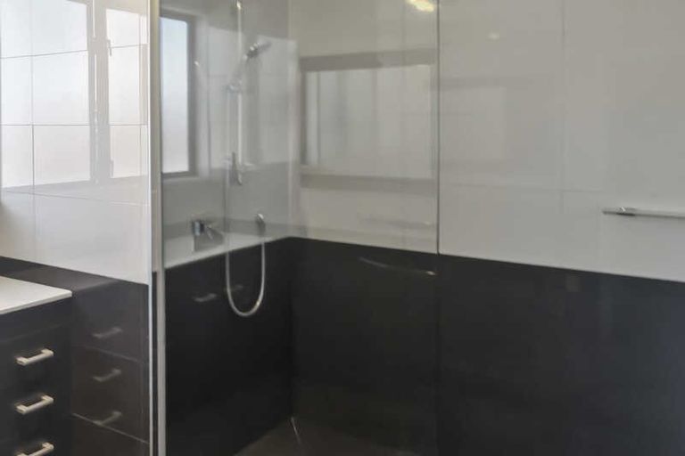 Photo of property in 2/106 Elizabeth Street, Riccarton, Christchurch, 8041