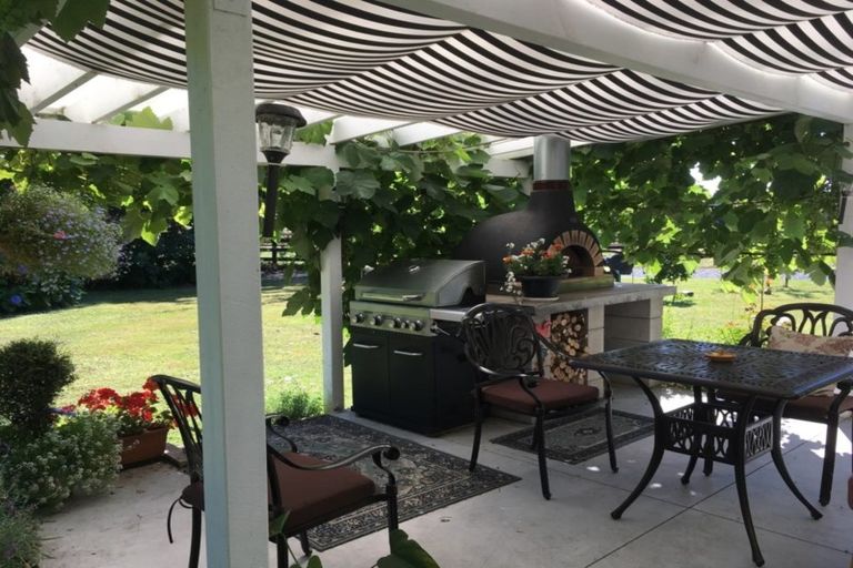 Photo of property in 3668 Cambridge Road, Leamington, Cambridge, 3495