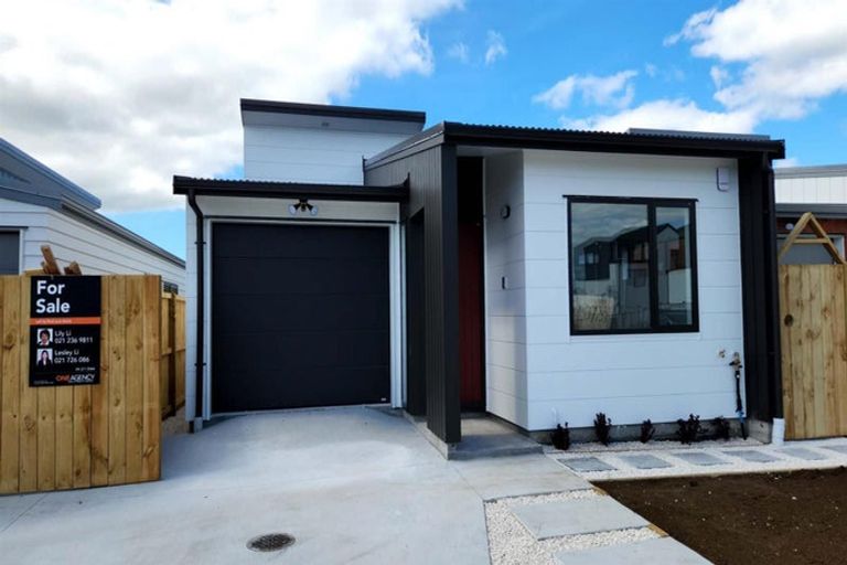 Photo of property in 40 John Gray Street, Papakura, 2110