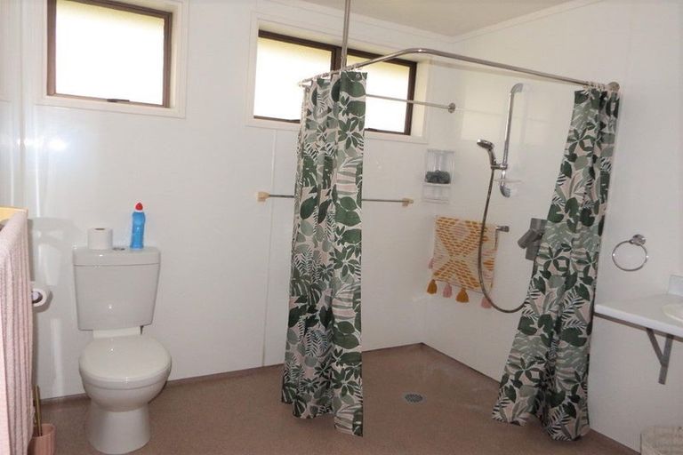 Photo of property in 13c Wanganui Road, Marton, 4710