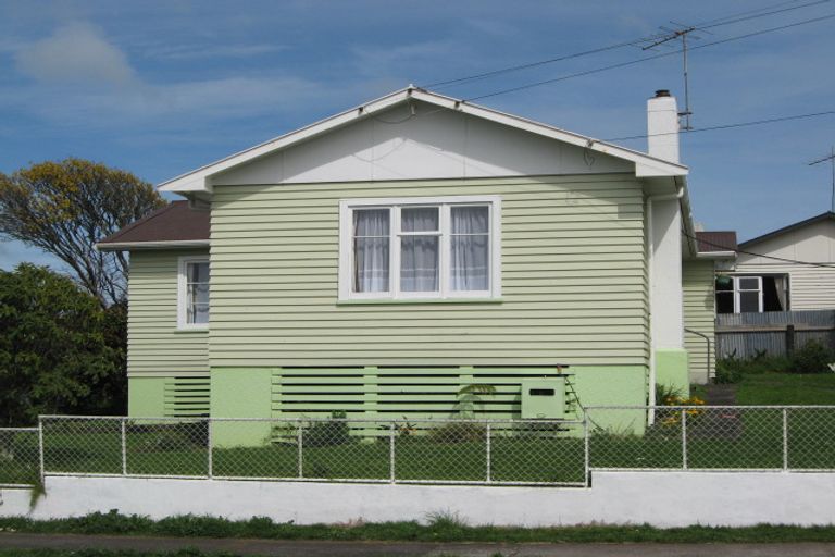 Photo of property in 53 Mould Street, Waitara, 4320