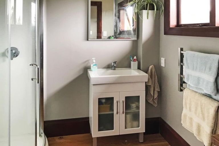 Photo of property in 82 Napier Terrace, Hospital Hill, Napier, 4110