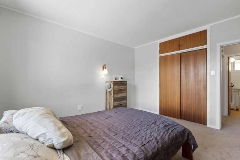 Photo of property in 9 Barrett Street, Westown, New Plymouth, 4310