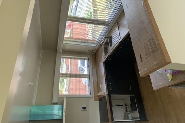 Photo of property in 1/16 Shakespeare Road, Milford, Auckland, 0620