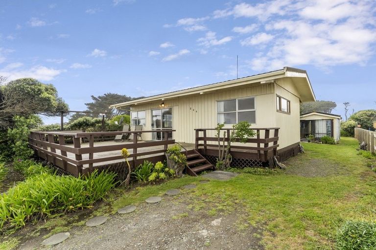 Photo of property in 224 Marine Parade, Otaki Beach, Otaki, 5512