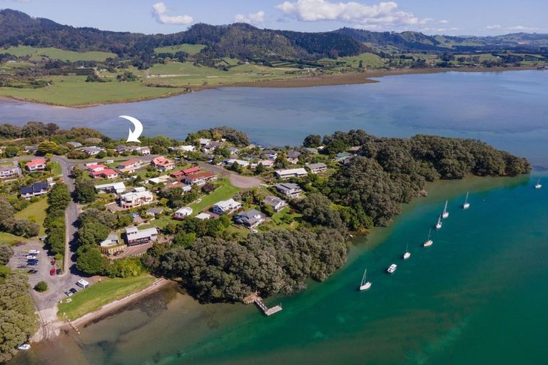 Photo of property in 5 Moana Drive, Tanners Point, Katikati, 3177