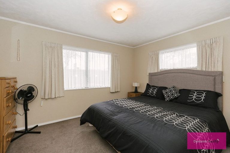 Photo of property in 10 Botanical Road, Takaro, Palmerston North, 4412