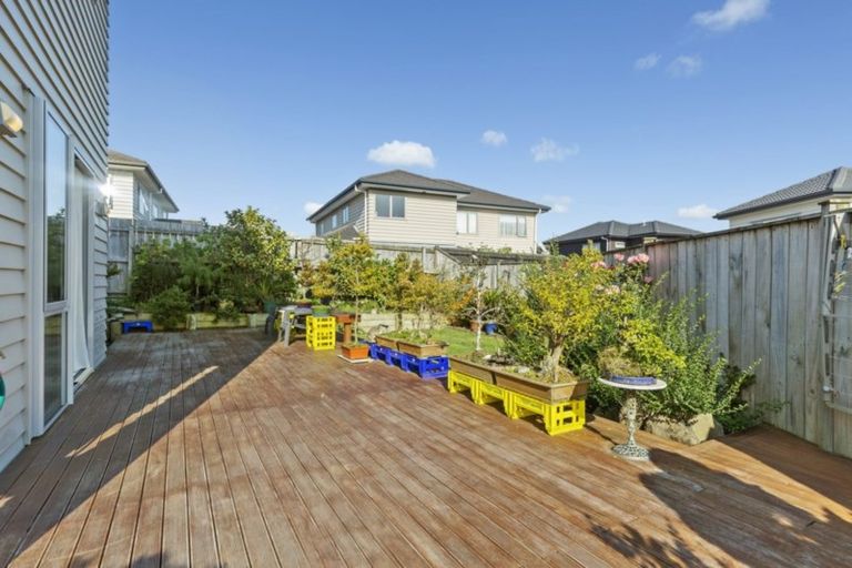 Photo of property in 21b Stamford Crescent, Flat Bush, Auckland, 2019