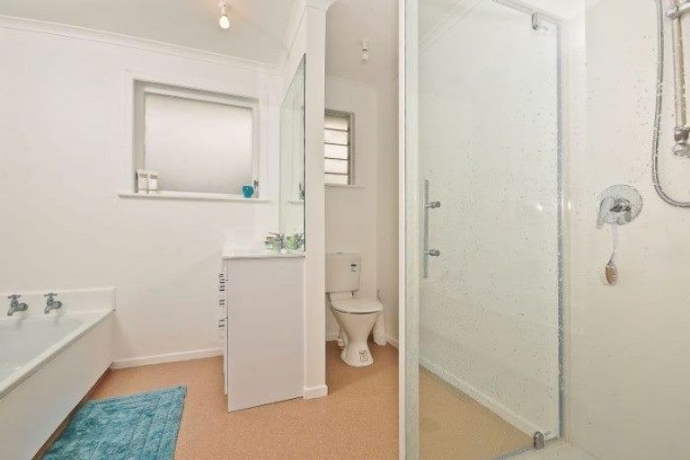 Photo of property in 36 Cecil Street, St Andrews, Hamilton, 3200