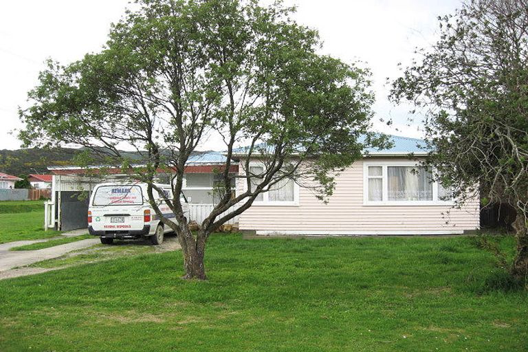 Photo of property in 1 Nelson Crescent, Wainuiomata, Lower Hutt, 5014