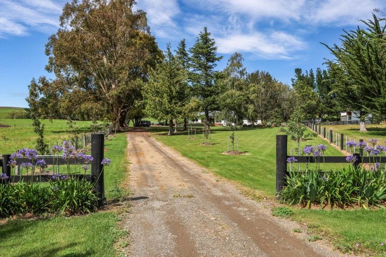 Photo of property in 379 Pyramid Valley Road, Pyramid Valley, Waikari, 7491