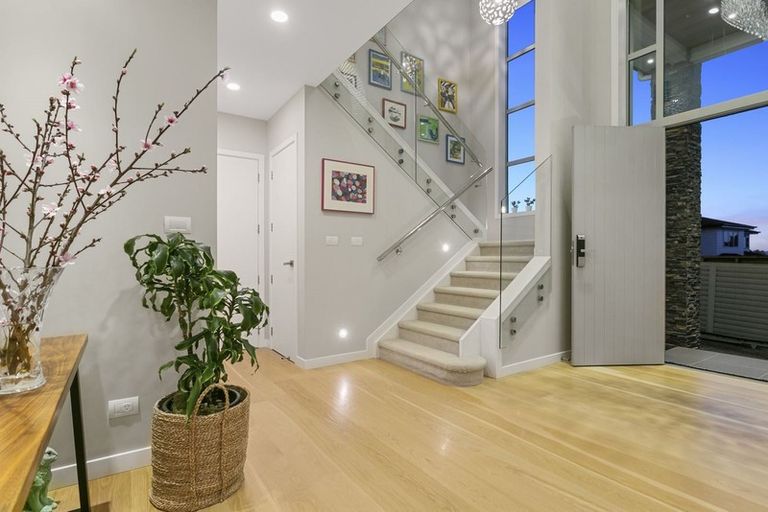 Photo of property in 12 Spyglass Street, Red Beach, 0932