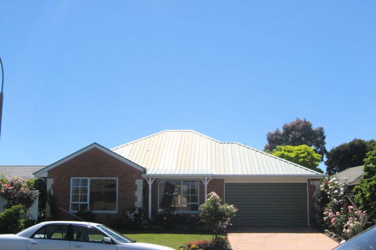 Photo of property in 2/29 Kintyre Drive, Broomfield, Christchurch, 8042