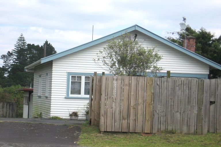Photo of property in 1/68 Birkenhead Avenue, Birkenhead, Auckland, 0626