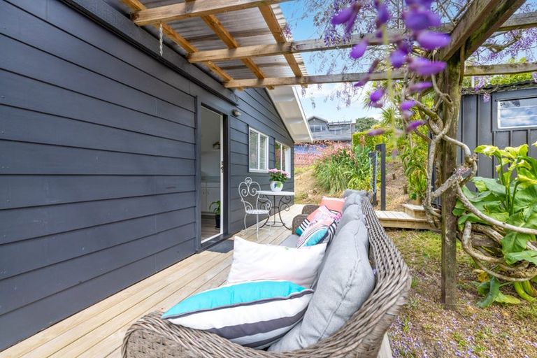 Photo of property in 9 Sunlight Promenade, Snells Beach, 0920