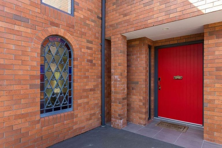 Photo of property in 89a Hawthorne Street, Strowan, Christchurch, 8052