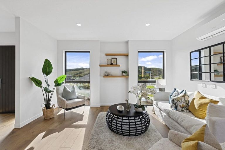 Photo of property in 2 Kanono Way, Helensville, 0800