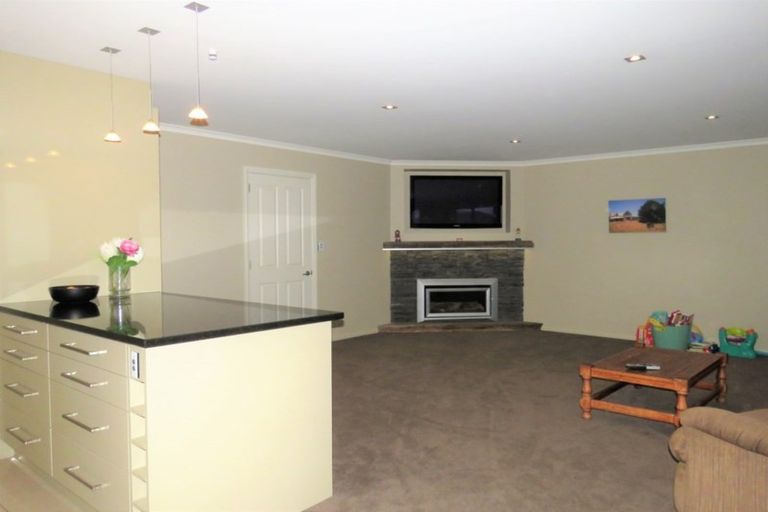 Photo of property in 38 Wharfe Street, South Hill, Oamaru, 9400