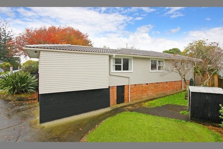 Photo of property in 67 Hobart Crescent, Wattle Downs, Auckland, 2103