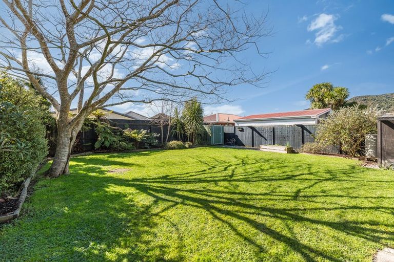 Photo of property in 36 Brasell Street, Fairfield, Lower Hutt, 5011