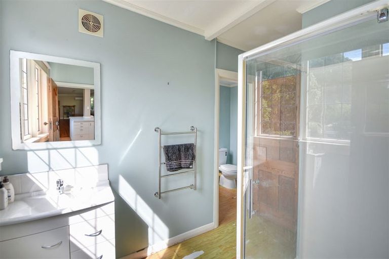 Photo of property in 16 Waikana Street, Broad Bay, Dunedin, 9014