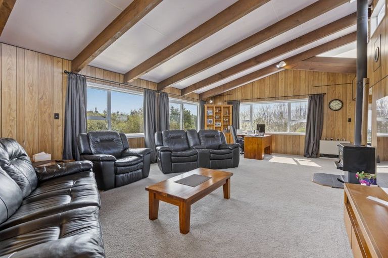Photo of property in 41 Discovery Place, Marfell, New Plymouth, 4310