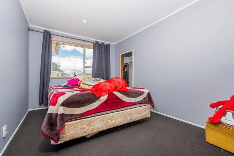 Photo of property in 2/37 John Walker Drive, Manurewa, Auckland, 2102